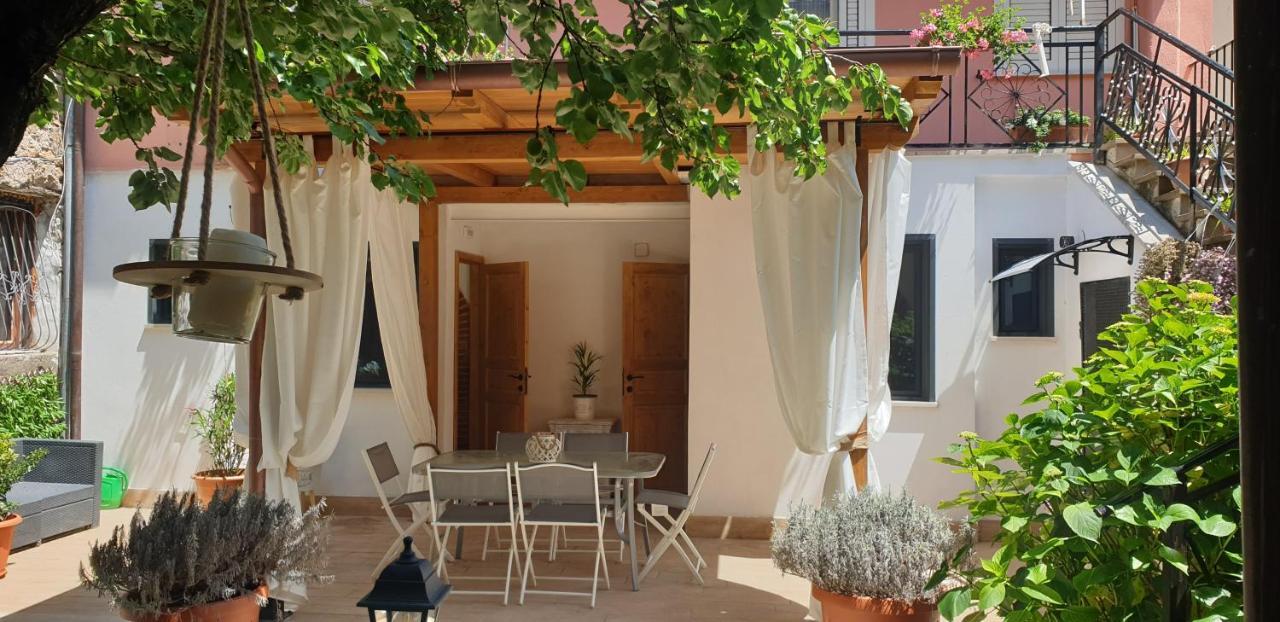 Hotel Il Giardinetto Di Dilyana Monterosi Exterior foto