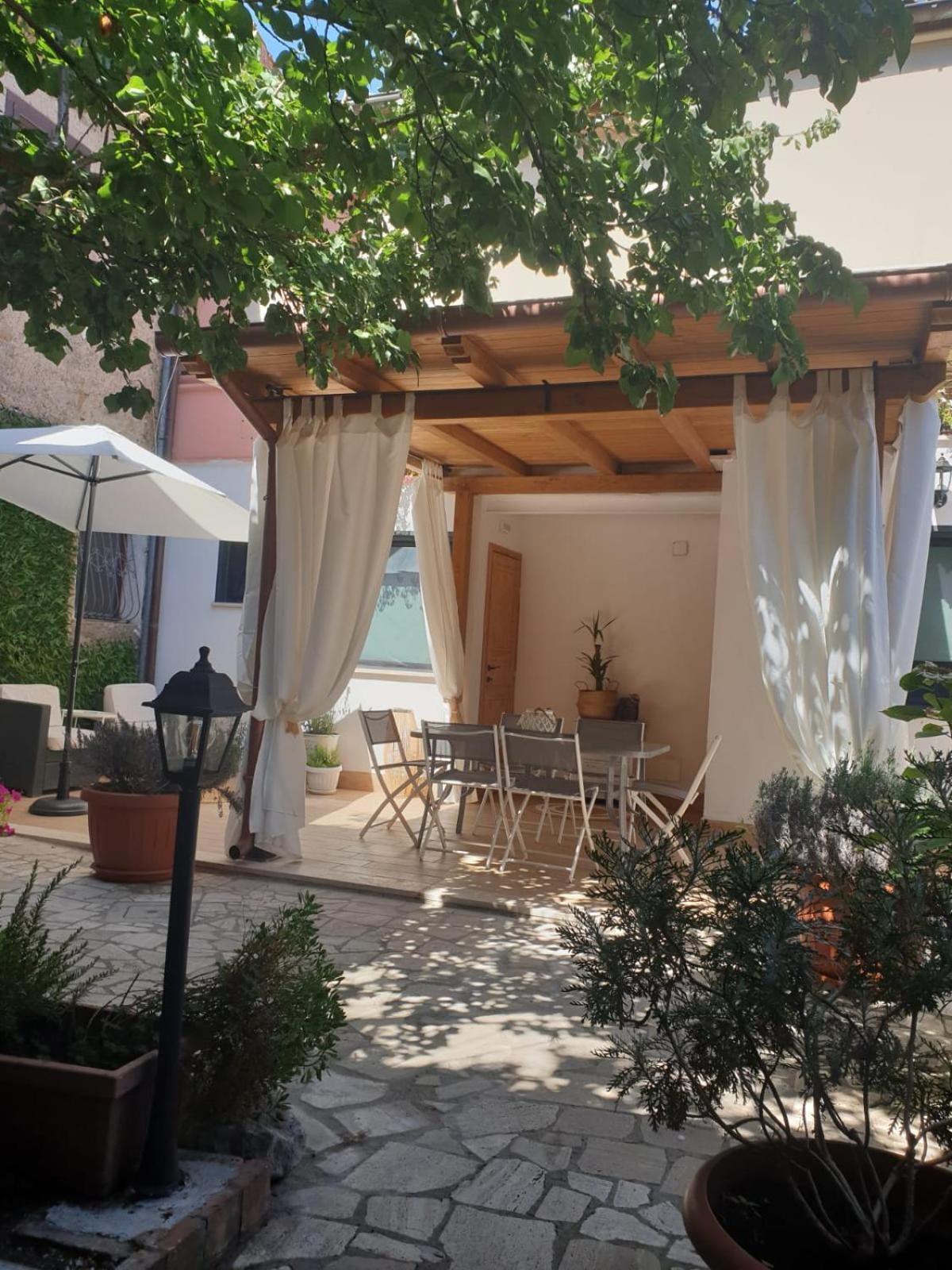 Hotel Il Giardinetto Di Dilyana Monterosi Exterior foto